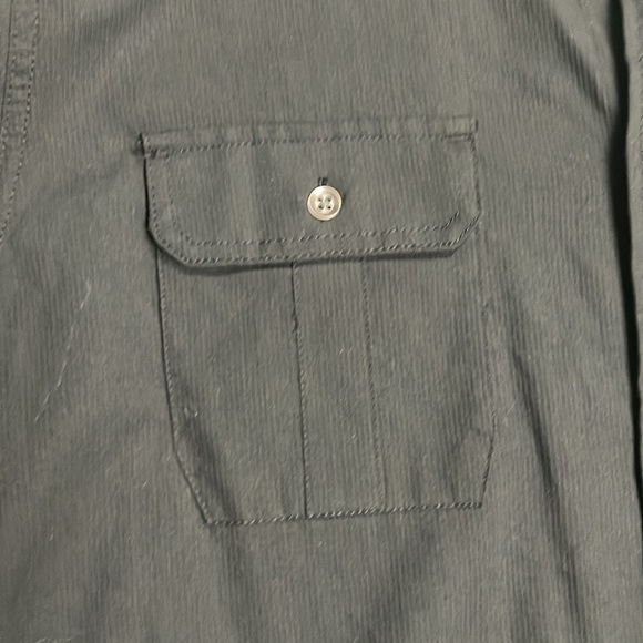 Button down - Picture 3 of 5